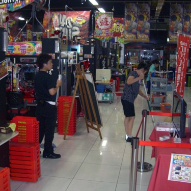 2013.06.28_higashihama_blog_1 通路もピカピカに