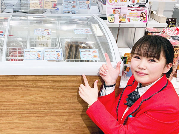 砂川店の冷凍ショーケース！ここにアナゴがありま～す♪