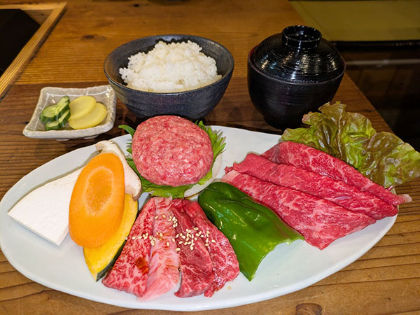 知多牛を思う存分に堪能できる焼肉屋さん『黒牛の里CLACITY半田店』