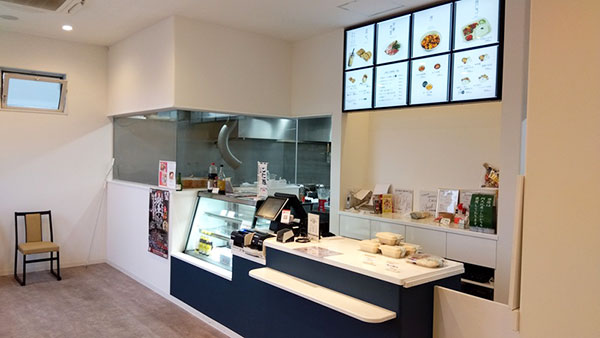 綺麗でおしゃれな造りの店内