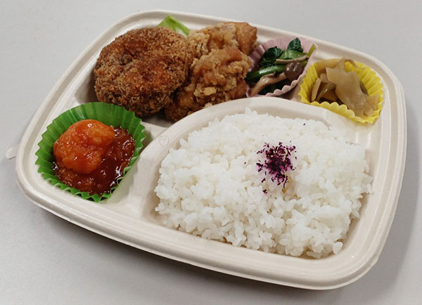 中華メンチと唐揚げ弁当