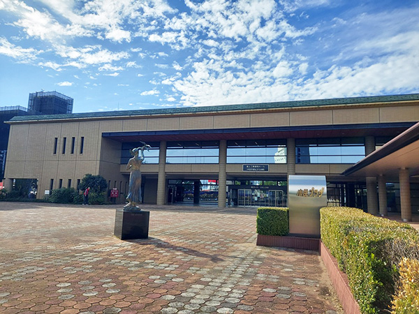 雁宿ホールの正面 雁宿ホールの正面