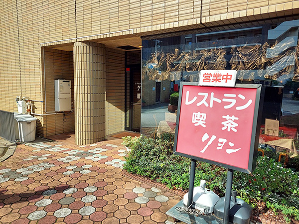 外側出入口B 外側出入口B