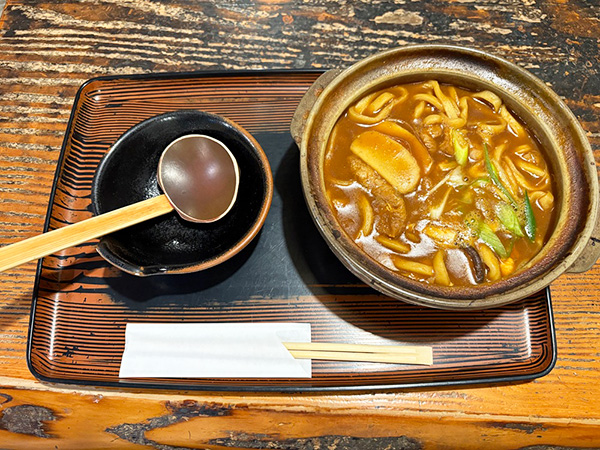 カレー味噌煮込みうどん