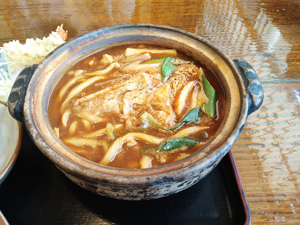 冬は味噌煮込うどん、夏は冷たいそばが人気！天ぷらもサクサク美味しい、東海市にある手打めん処『喜代志』