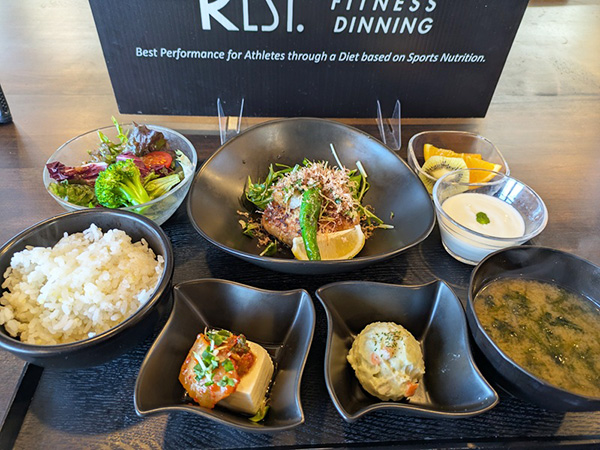 公認スポーツ栄養士提供の料理で理想の身体づくり!アスリート御用達!大府市『WARRIOR'S REST.(ウォリアーズ・レスト)』 公認スポーツ栄養士提供の料理で理想の身体づくり!アスリート御用達!大府市『WARRIOR'S REST.(ウォリアーズ・レスト)』