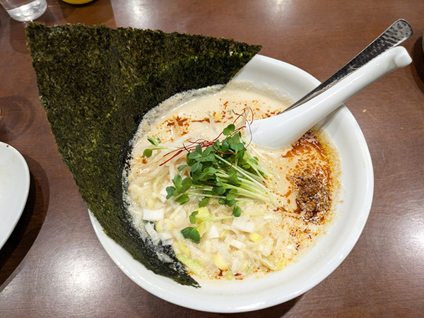 白ごま担々麵 白ごま担々麵