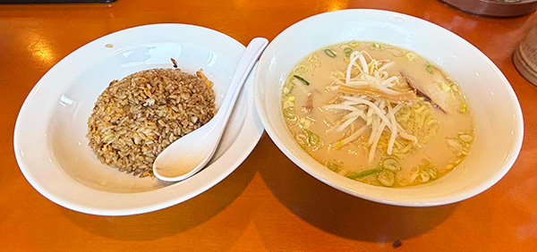 豚骨ラーメン+チャーハン 豚骨ラーメン+チャーハン