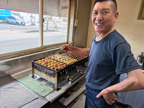 外はカリッ・中はフワトロ！知多市新舞子の昔ながらのたこ焼き屋さん『たこ焼き たけちゃん』