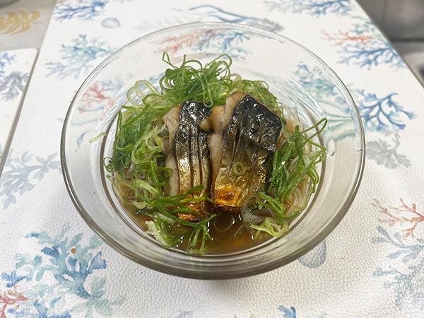 余ったそうめんをアレンジ！滋賀県の郷土料理『さばそうめん』を作ってみた！