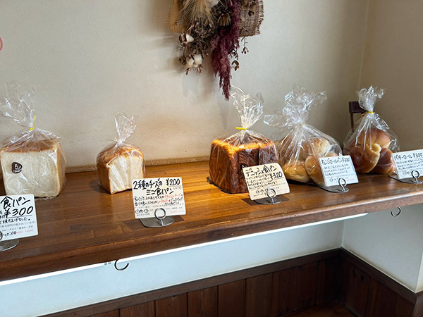 BAKERY PAUMEさん店内 BAKERY PAUMEさん店内