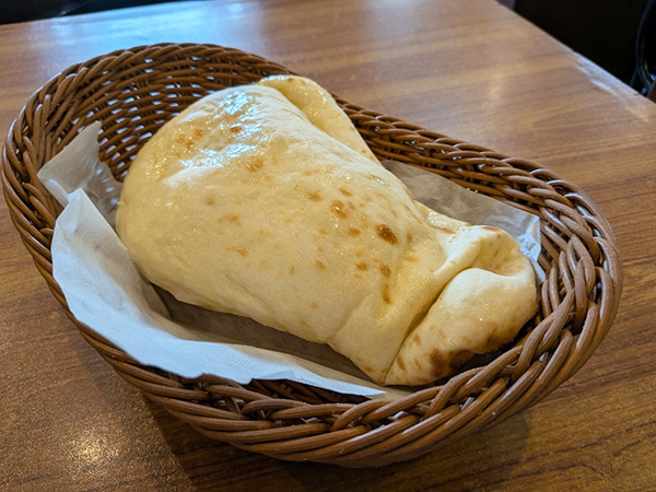 プレーンナン(半分 プレーンナン(半分