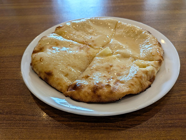 チーズナン① チーズナン①