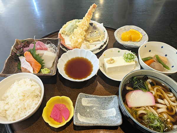 【半田市】レストランでお得なランチも楽しめる!半田市の天然温泉『サウナ&ホテル みどり館』 【半田市】レストランでお得なランチも楽しめる!半田市の天然温泉『サウナ&ホテル みどり館』